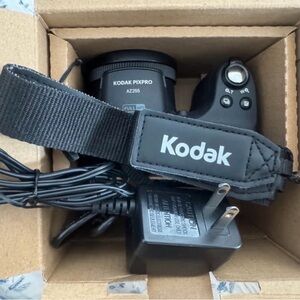 Kodak PixPro Black Camera with Zoom Lens